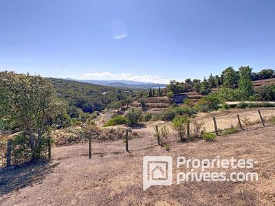 Terrain constructible - 5 000 m²