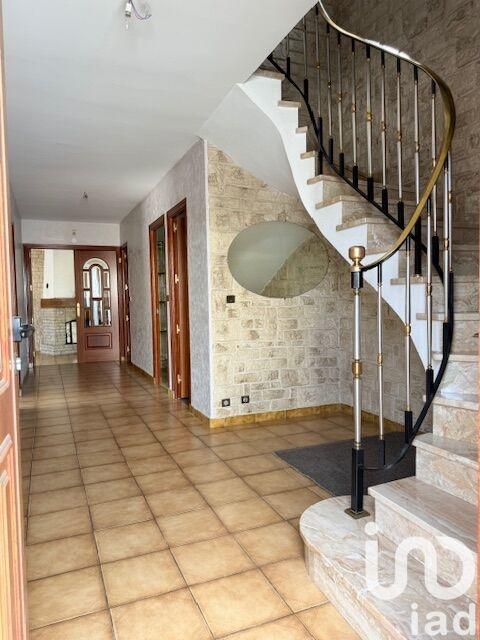 Maison - 143 m² - 5 pièces