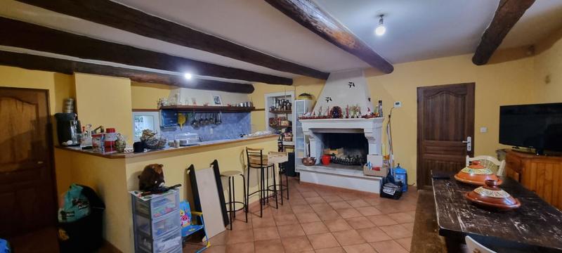 Maison - 210 m² - 9 pièces