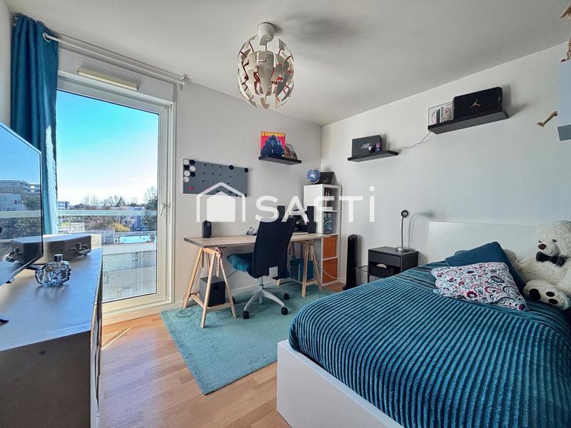 Appartement - 84 m² - 4 pièces