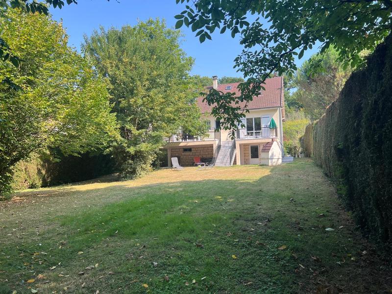 Maison - 175 m² - 6 pièces