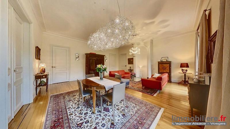 Appartement - 321 m² - 8 pièces