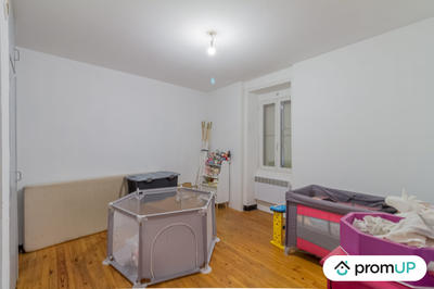 Maison - 95 m² - 6 pièces