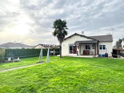 Maison - 110 m² - 6 pièces