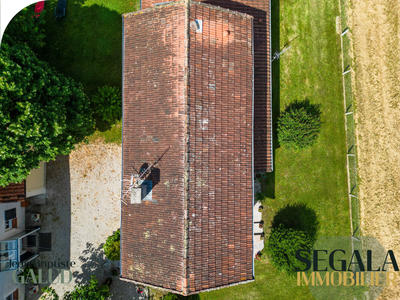 Propriété - 173 m² - 6 pièces