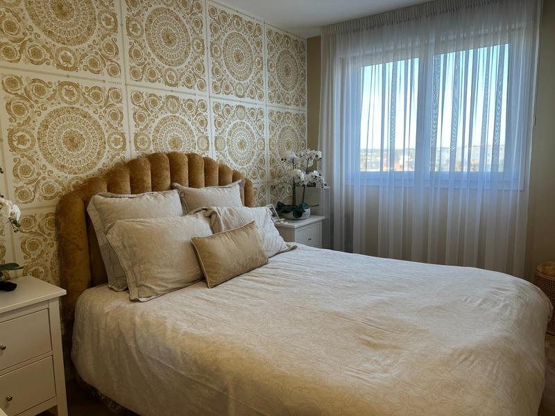 Appartement - 82 m² - 3 pièces