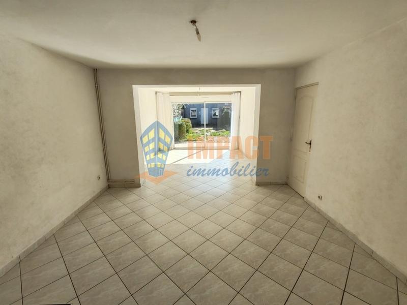 Maison - 96 m² - 5 pièces