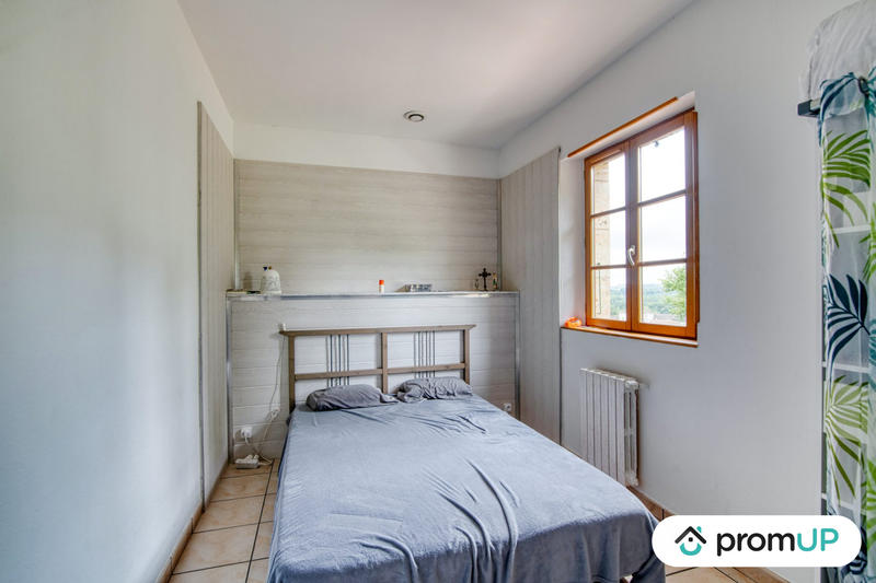 Maison traditionnelle - 340 m² - 16 pièces