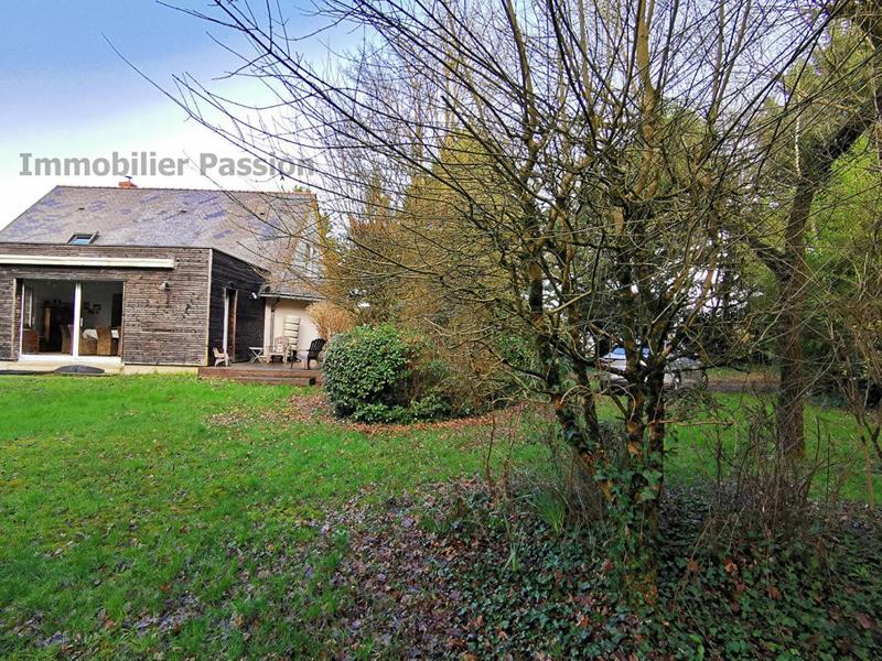 Maison - 167 m² - 8 pièces