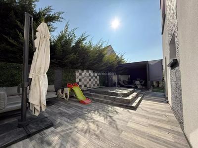 Maison - 145 m² - 5 pièces