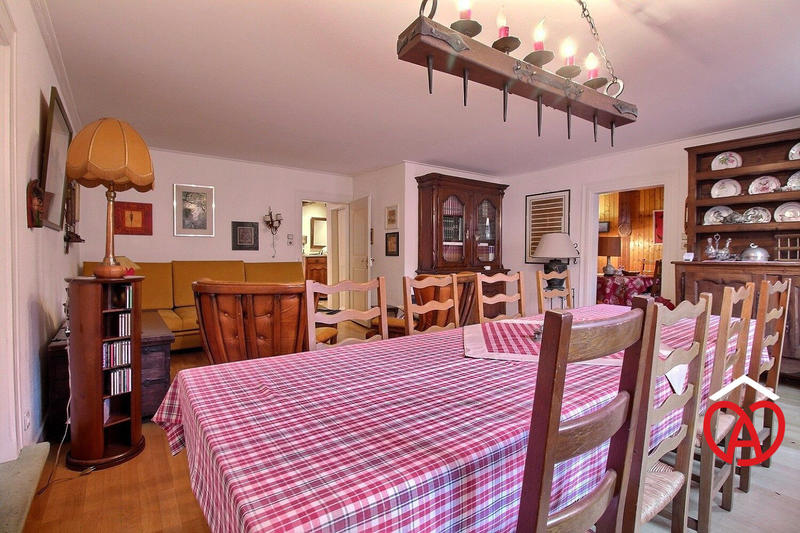 Appartement - 170 m² - 6 pièces