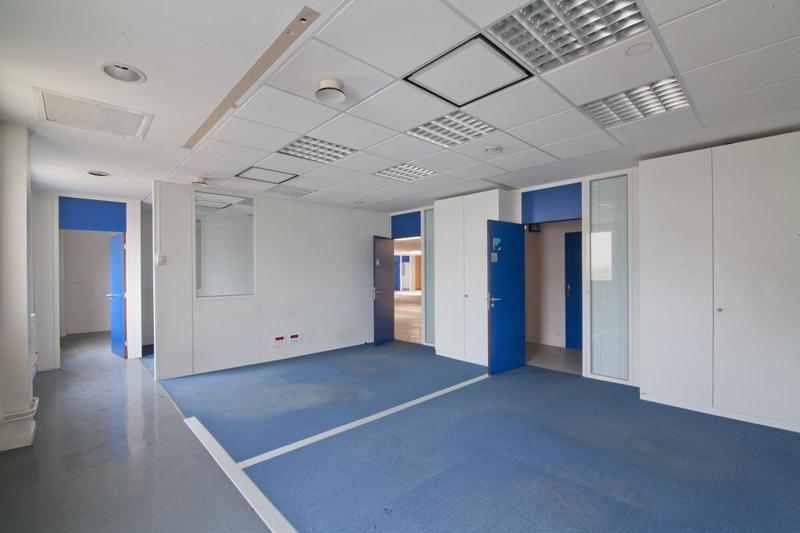 Bureau - 778 m²
