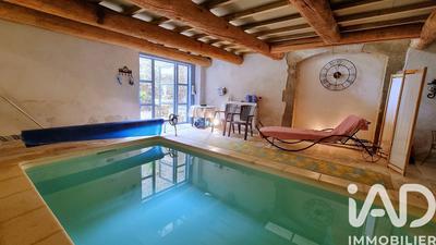 Maison - 430 m² - 12 pièces