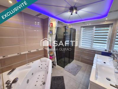 Maison - 137 m² - 6 pièces