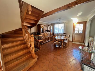 Maison - 150 m² - 7 pièces