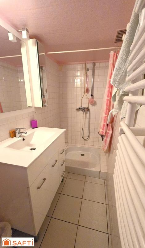 Maison - 200 m² - 9 pièces