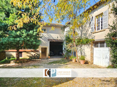 Maison - 180 m² - 5 pièces