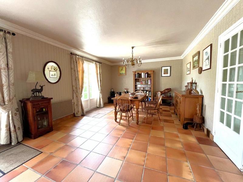 Maison - 162 m² - 5 pièces