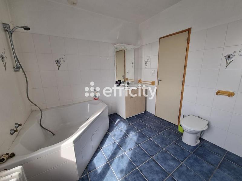 Maison - 90 m² - 6 pièces