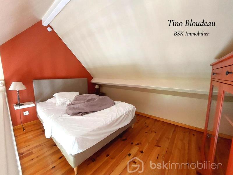 Maison - 180 m² - 8 pièces