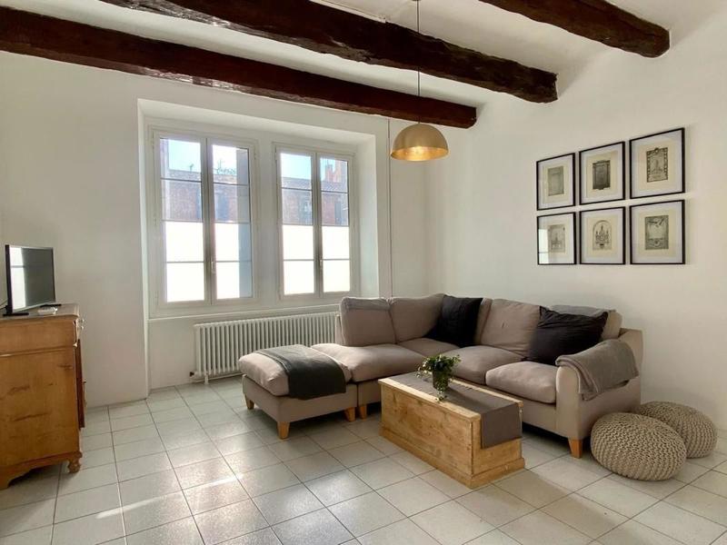 Maison - 220 m² - 6 pièces