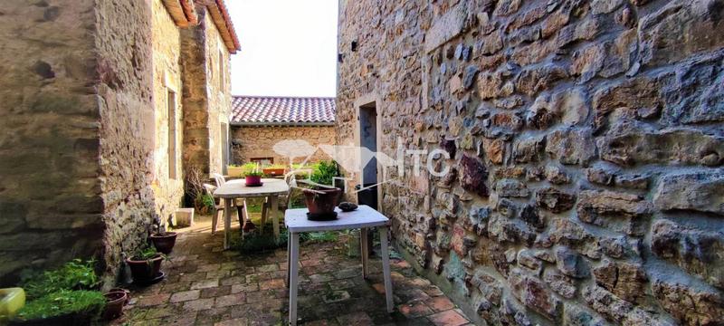 Maison ancienne - 180 m² - 5 pièces