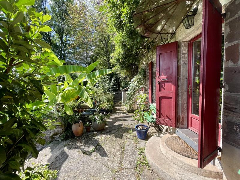 Maison - 293 m² - 11 pièces