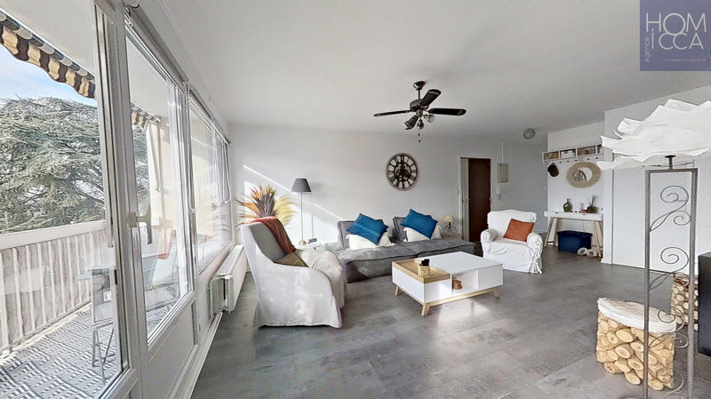 Appartement - 106 m² - 5 pièces