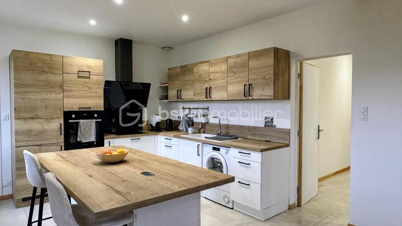 Maison - 96 m² - 4 pièces