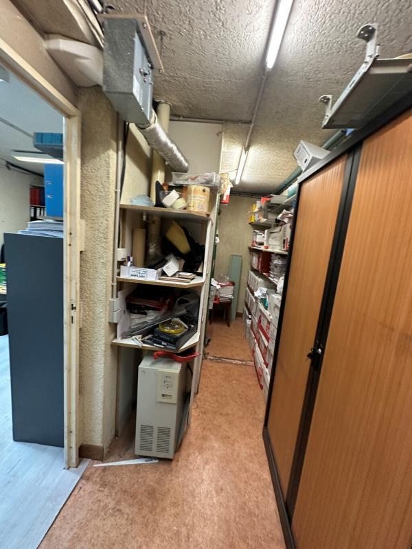 Local commercial - 130 m² - 4 pièces