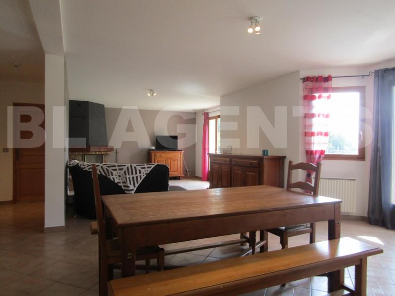 Maison traditionnelle - 264 m² - 8 pièces