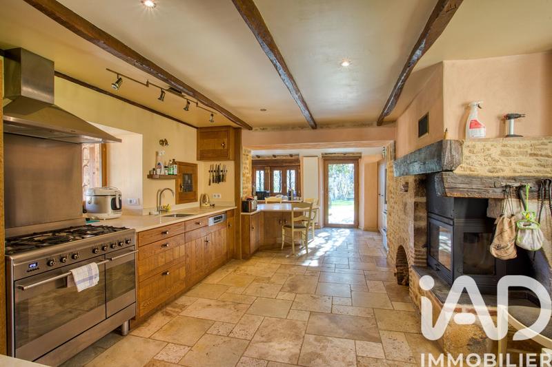 Maison - 950 m² - 22 pièces