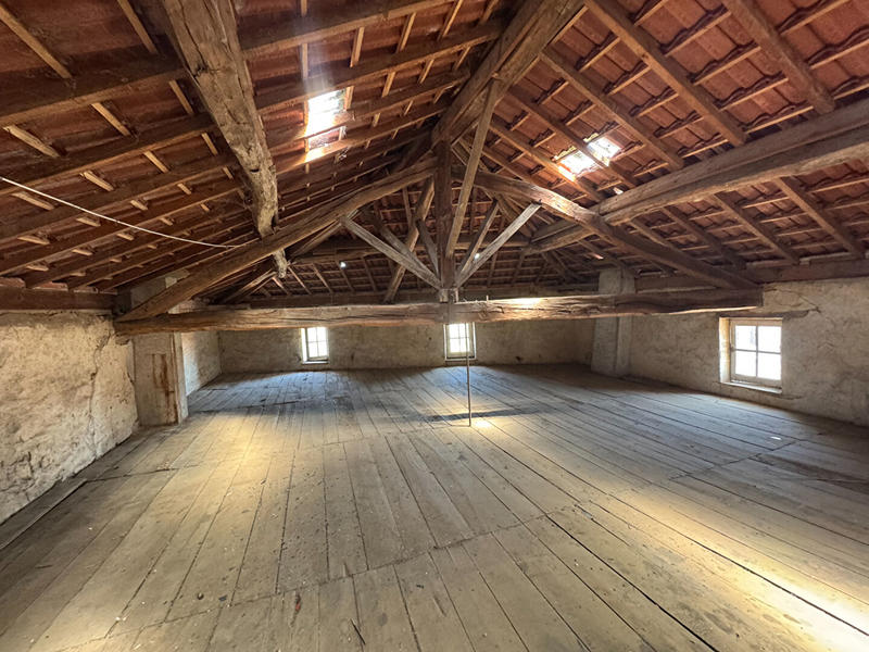 Maison - 198 m² - 6 pièces