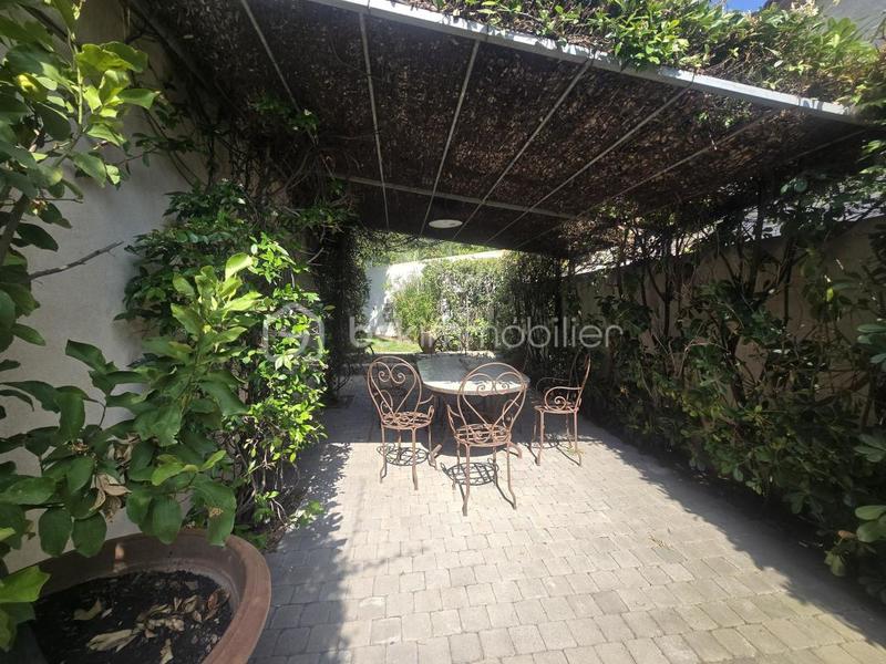 Maison d'architecte - 220 m² - 6 pièces