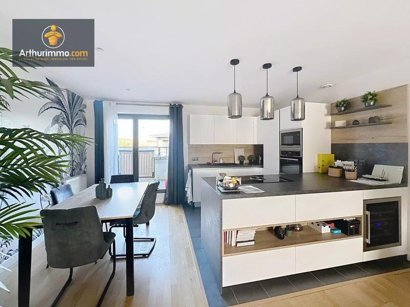 Appartement - 104 m² - 5 pièces