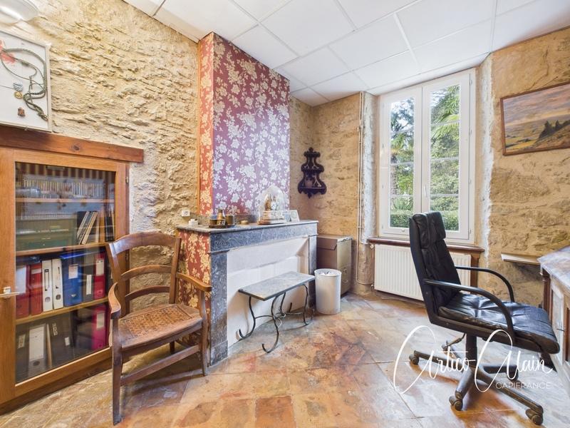 Maison bourgeoise - 275 m² - 9 pièces