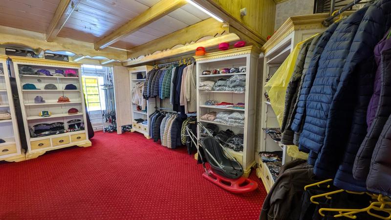 Local commercial - 67 m² - 2 pièces