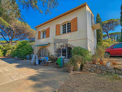 Villa - 155 m² - 8 pièces