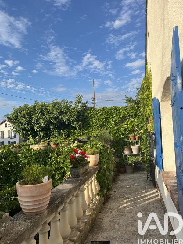 Maison - 193 m² - 7 pièces