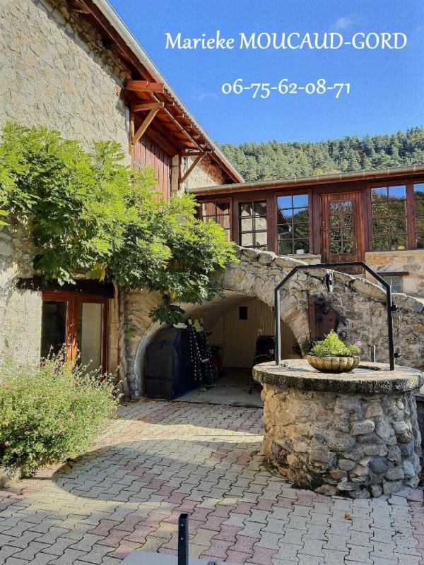 Maison - 150 m² - 10 pièces