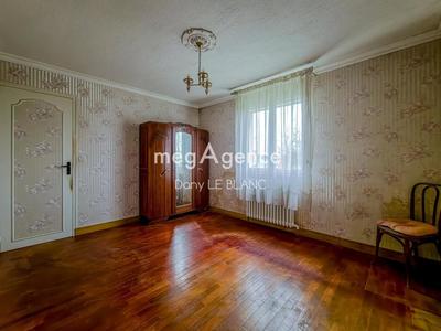 Maison - 75 m² - 5 pièces