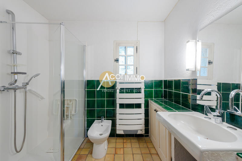 Maison - 400 m² - 10 pièces