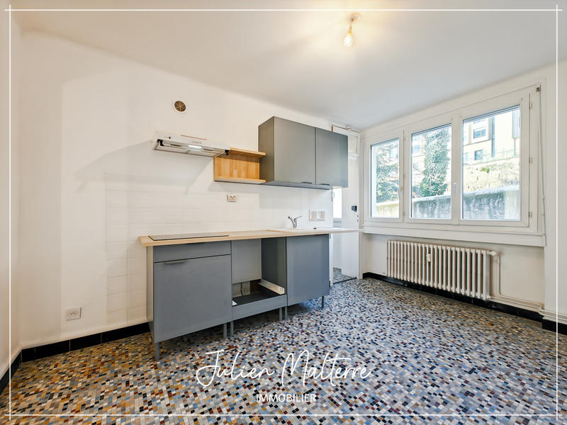 Appartement - 86 m² - 4 pièces