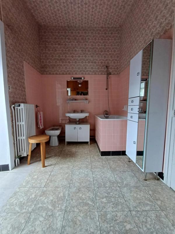 Maison - 211 m² - 8 pièces