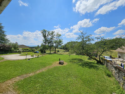 Maison - 210 m² - 9 pièces