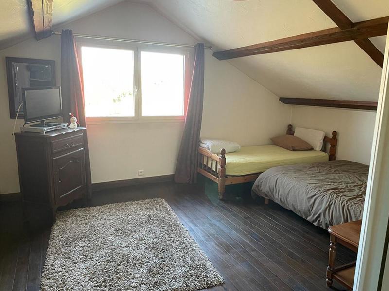 Maison - 221 m² - 10 pièces