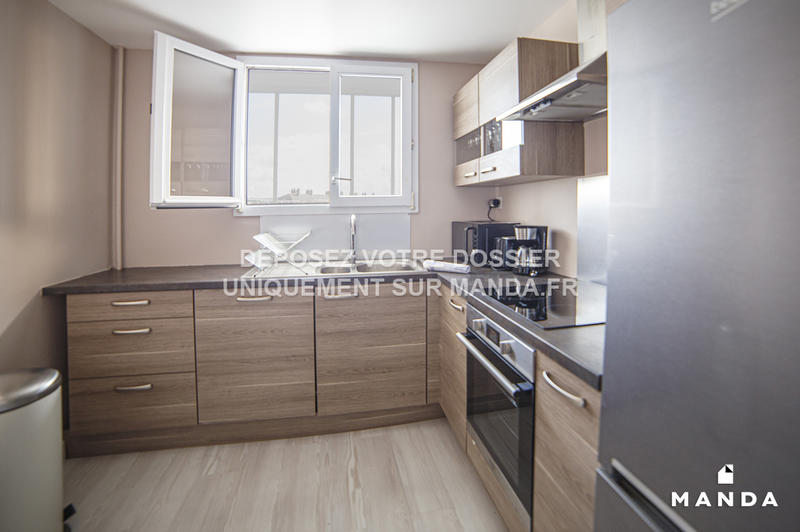 Chambre - 10 m² - 5 pièces