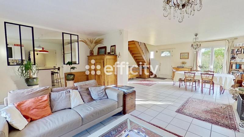 Maison - 157 m² - 7 pièces