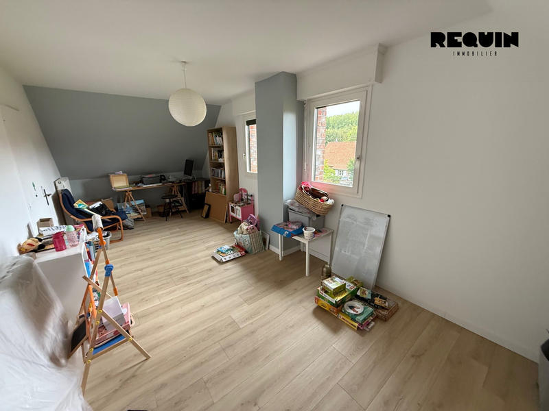 Villa - 200 m² - 8 pièces