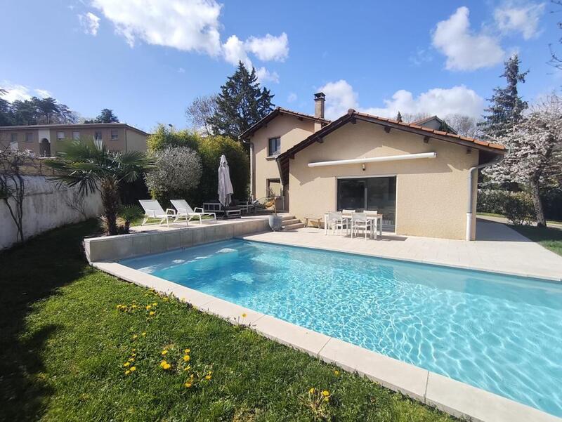 Maison - 145 m² - 5 pièces